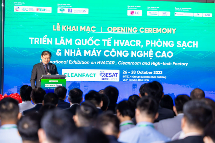 pgs ts phan xuan dung ghe tham co so vat chat intech 2